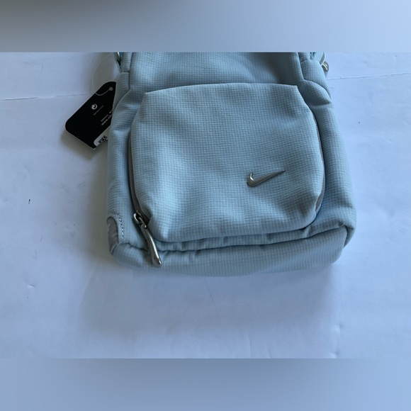 Nike shoulder cross bag. Light blue. - Picture 4 of 5